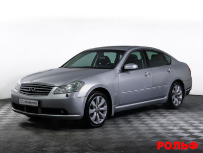 Lexus M