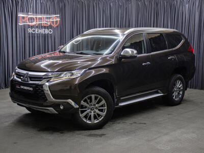 Lexus Pajero Sport